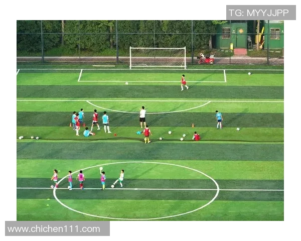 足球初心刚心系绿茵场追逐梦想的青春岁月与拼搏精神 足球初心刚心系绿茵场追逐梦想的青春岁月与拼搏精神